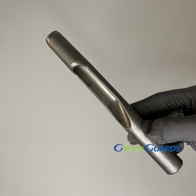 L'aérateur de pelouse est équipé d'une lame creuse à éjection latérale avec une pointe de carbure -.750MT x 6.500L x.630OD G108-9184