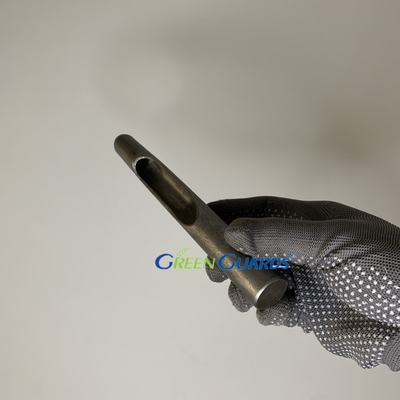 L'aérateur de pelouse est équipé d'une lame creuse à éjection latérale avec une pointe de carbure -.750MT x 6.500L x.630OD G108-9184